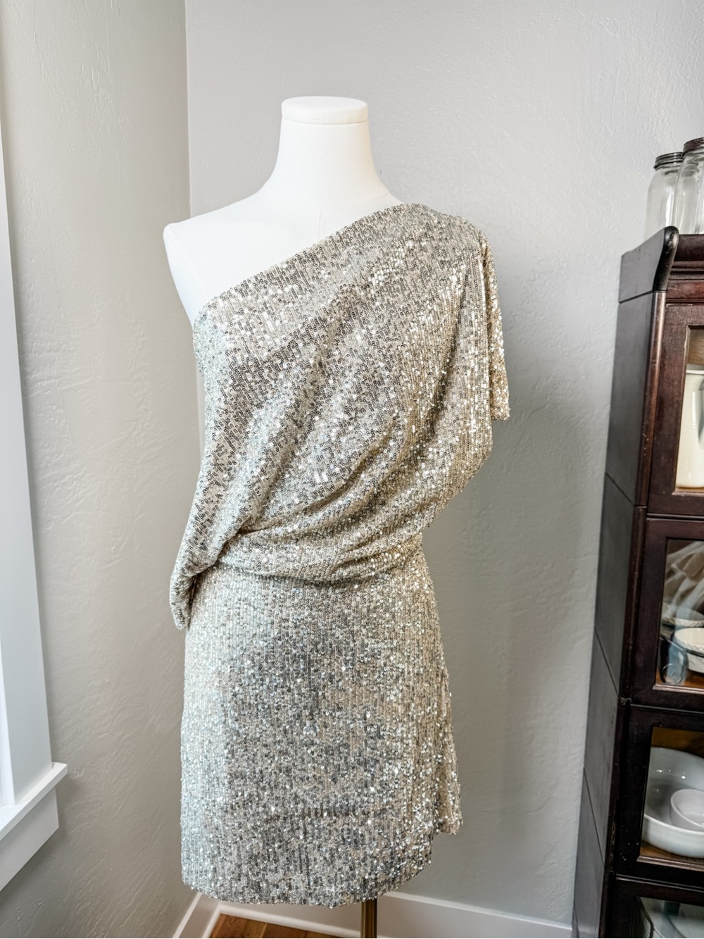Alexia Admor Suri Silver Sequin One Shoulder Mini Dress Cocktail Party Size S